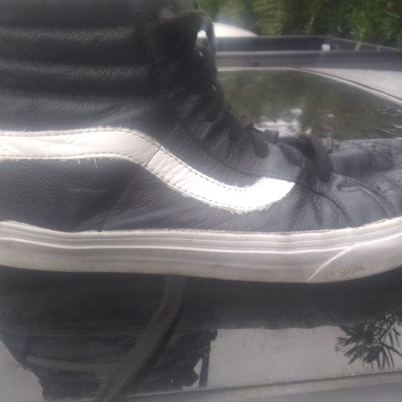 black leather vans size 10